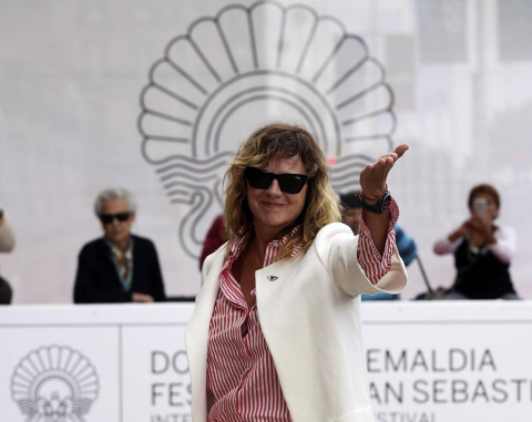 Numerosas estrellas del mundo del cine brillan ya en la capital donostiarra para participar en la 65 edición del Festival Internacional de Cine de San Sebastián, que comienza este viernes.