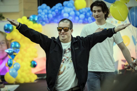 La Morea acogió el desfile de moda inclusiva que impulsa la Asociación Síndrome de Down en su octava edición. Participaron 50 modelos de todas las edades con síndrome de Down de la Agencia de Modelos DejaVú.