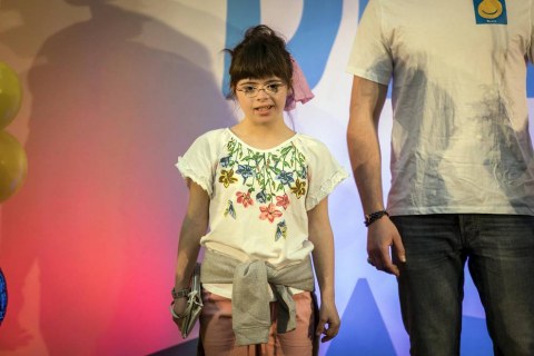 La Morea acogió el desfile de moda inclusiva que impulsa la Asociación Síndrome de Down en su octava edición. Participaron 50 modelos de todas las edades con síndrome de Down de la Agencia de Modelos DejaVú.