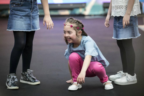 La Morea acogió el desfile de moda inclusiva que impulsa la Asociación Síndrome de Down en su octava edición. Participaron 50 modelos de todas las edades con síndrome de Down de la Agencia de Modelos DejaVú.