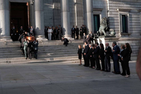 Fotos de la capilla ardiente de Alfredo Pérez Rubalcaba, celebrada este viernes en el Congreso de los Diputados