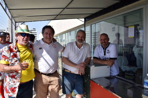 El pasado viernes 5 de julio, y como prolegómeno deportivo de la fiesta, se disputó en las instalaciones del Soto de Lezkairu la XVII edición del San Fermín Rugby Sevens, el tradicional torneo presanferminero, que reunió a dieciséis equipos, ocho en la categoría sénior y otros tantos en la de veteranos.