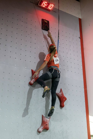 Fotos de las pruebas de velocidad en la disputa del Campeonato de España de Escalada que se celebra en Rocópolis