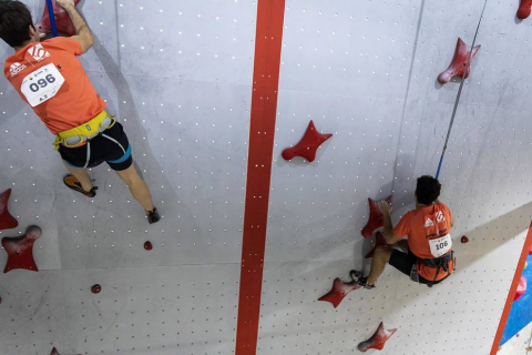 Fotos de las pruebas de velocidad en la disputa del Campeonato de España de Escalada que se celebra en Rocópolis