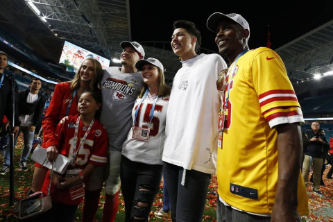 Imágenes del espectacular encuentro entre los Chiefs de Kansas City y los 49ers de San Francisco en el partido disputado en el Hard Rock Stadium de Miami.