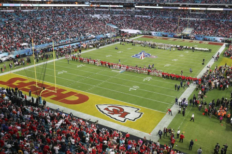 Imágenes del espectacular encuentro entre los Chiefs de Kansas City y los 49ers de San Francisco en el partido disputado en el Hard Rock Stadium de Miami.