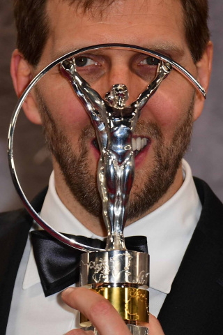 Leo Messi, Lewis Hamilton, Simone Biles y la selección sudafricana de rugby fueron algunos de los grandes triunfadores de los Premios Laureus 2020, que se entregaron este lunes en Berlín.