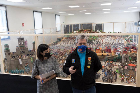 La renovada Casa de Juventud-Centro Cívico Lestonnac de Tudela acoge un diorama de más de 50 metros cuadrados (el más grande expuesto en Navarra hasta la fecha) con 4.000 piezas de Playmobil que recrean la Batalla de las Navas de Tolosa.