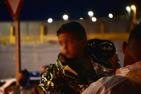 Más de 5.000 inmigrantes entran a nado en Ceuta ante la pasividad de Marruecos