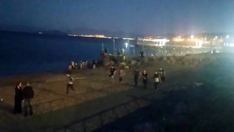 Más de 5.000 inmigrantes entran a nado en Ceuta ante la pasividad de Marruecos