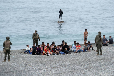 Más de 5.000 inmigrantes entran a nado en Ceuta ante la pasividad de Marruecos