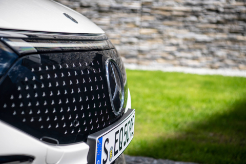 Mercedes-Benz EQS