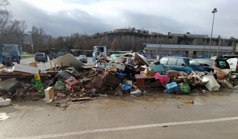 Restos de las inundaciones en Burlada