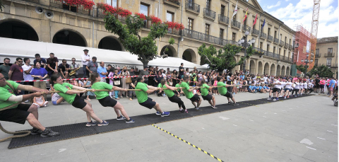 Celebración del 50 aniversario de la ikastola Garcés de los Fayos en Tafalla