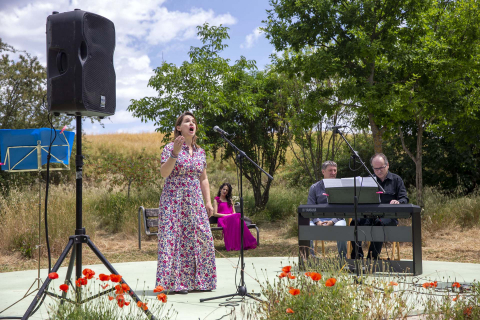 Homenaje a Lina Huarte-Mendicoa