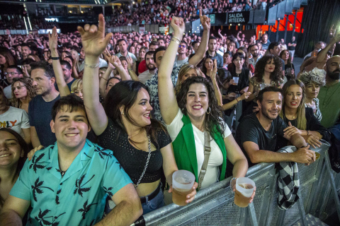 Imágenes del concierto de Izal en el Navarra Arena