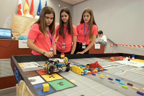 Fase regional de la Olimpiada robótica celebrada en la UPNA de Tudela