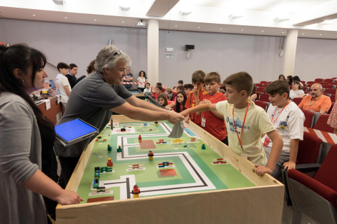 Fase regional de la Olimpiada robótica celebrada en la UPNA de Tudela
