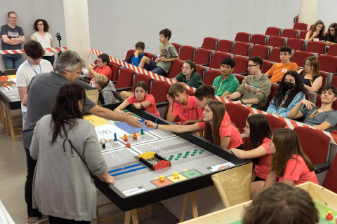 Fase regional de la Olimpiada robótica celebrada en la UPNA de Tudela