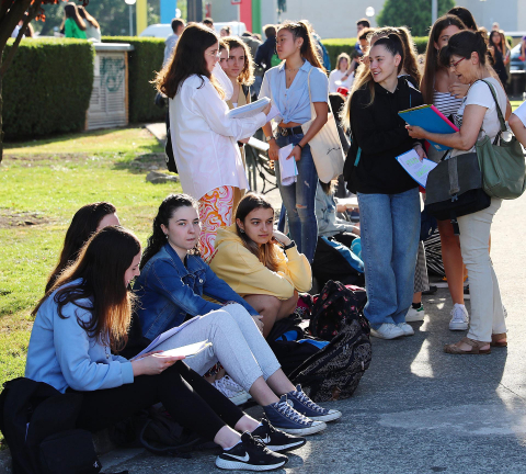 Fotos del comienzo de las pruebas de la Evaluación de Acceso a la Universidad (EvAU) en la UPNA.