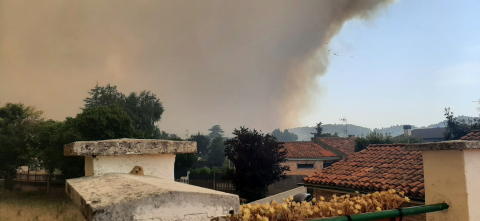 Fotos del incendio producido entre Obanos y Legarda.