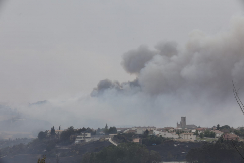 Fotos del incendio producido entre Obanos y Legarda.