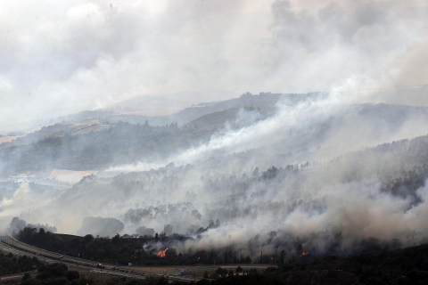 Fotos del incendio producido entre Obanos y Legarda.