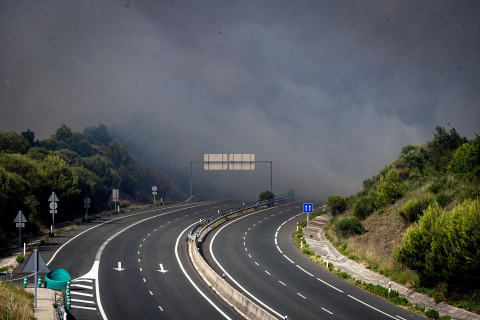 Fotos del incendio producido entre Obanos y Legarda.