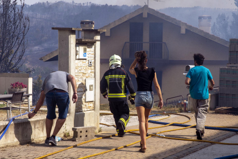 Fotos del incendio producido entre Obanos y Legarda.
