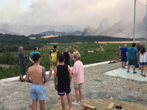 Fotos del incendio producido entre Obanos y Legarda.