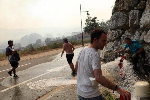 Fotos del incendio producido entre Obanos y Legarda.