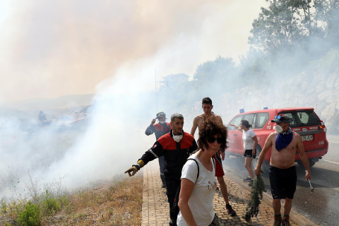 Fotos del incendio producido entre Obanos y Legarda.
