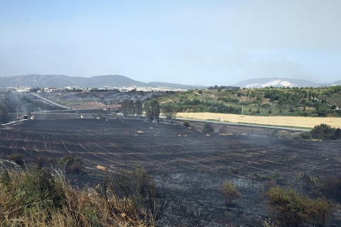 Fotos del incendio producido entre Obanos y Legarda.