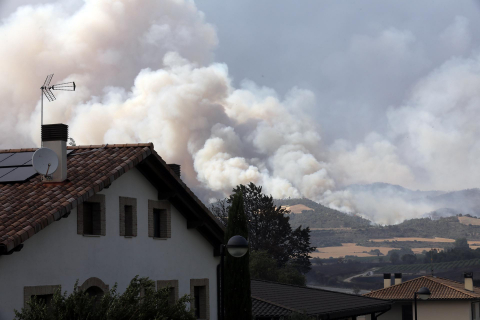 Fotos del incendio producido entre Obanos y Legarda.