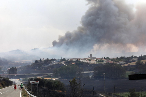 Fotos del incendio producido entre Obanos y Legarda.