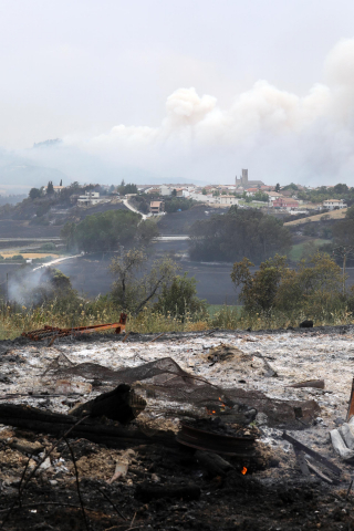 Fotos del incendio producido entre Obanos y Legarda.