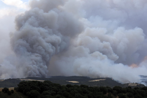 Fotos del incendio producido entre Obanos y Legarda.