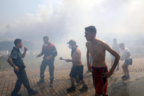 Fotos del incendio producido entre Obanos y Legarda.