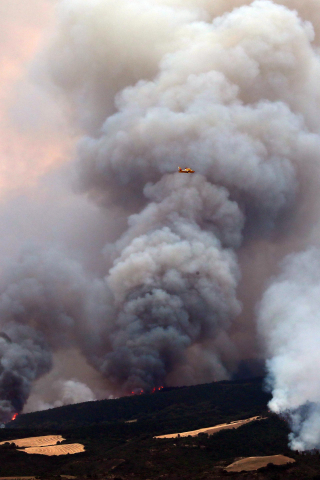 Fotos del incendio producido entre Obanos y Legarda.