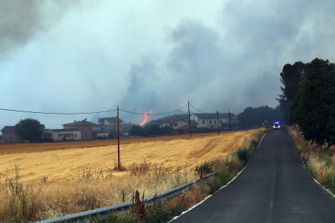 Fotos del incendio producido entre Obanos y Legarda.