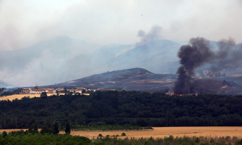 Fotos del incendio producido entre Obanos y Legarda.