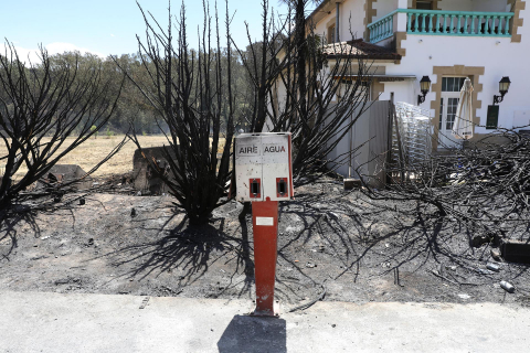 Fotos de los efectos de los incendios en Obanos, Puente la Reina, Legarda, Undiano y Astráin.