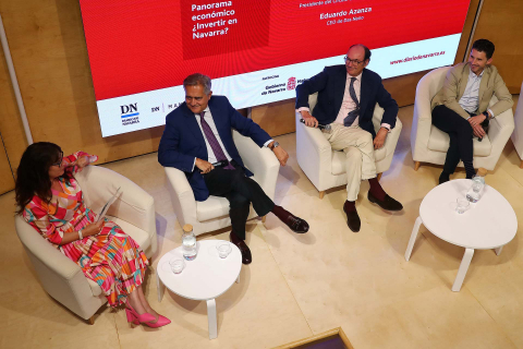 Fotos del encuentro 'Somos DNavarra' celebrado en Madrid.