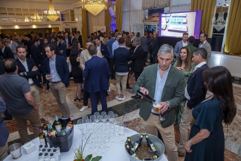 Asistentes a 'La Noche de las Empresas' organizada por BrandOK en el Hotel 3 Reyes de Pamplona