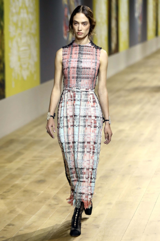 Desfile de Alta Costura de Dior colección para el otoño-invierno 2022/23.