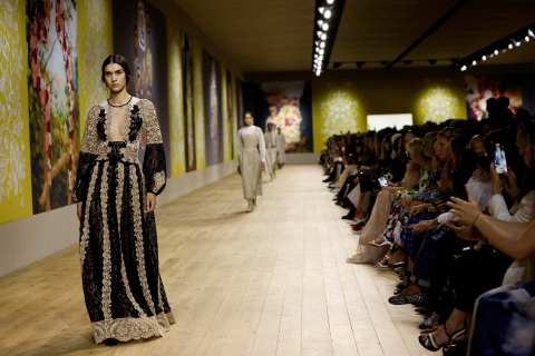 Desfile de Alta Costura de Dior colección para el otoño-invierno 2022/23.