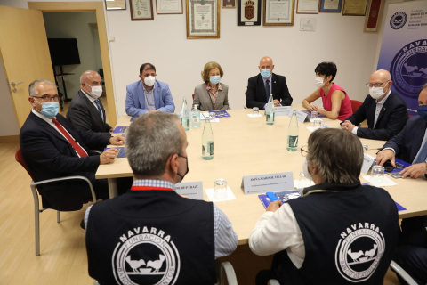 Fotos de la visita de la Reina Sofía al Banco de Alimentos de Navarra.
