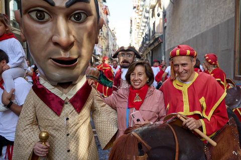 La Comparsa de Gigantes y Cabezudos, en las calles de Pamplona el 7 de julio 2022.