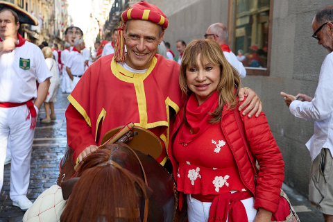 La Comparsa de Gigantes y Cabezudos, en las calles de Pamplona el 7 de julio 2022.