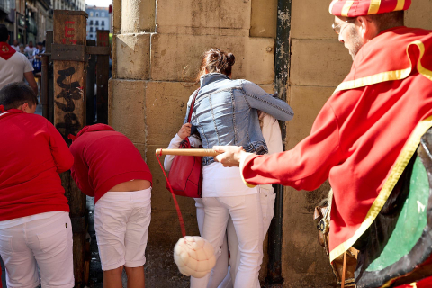 La Comparsa de Gigantes y Cabezudos, en las calles de Pamplona el 7 de julio 2022.